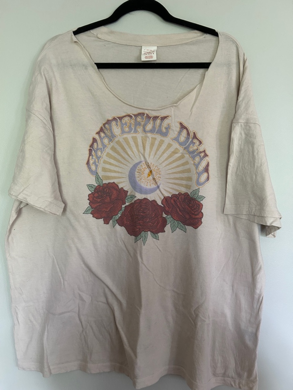 Grateful Dead Graphic Tee with Red Roses